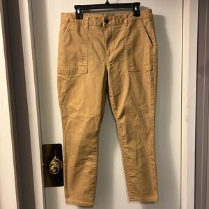 Ladies d. jeans size 14. Mustard color.